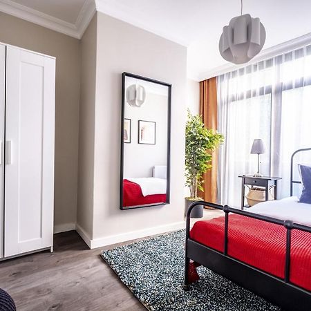 Central Flat With Sleek Interior In Sisli Provincia di Provincia di Istanbul Esterno foto